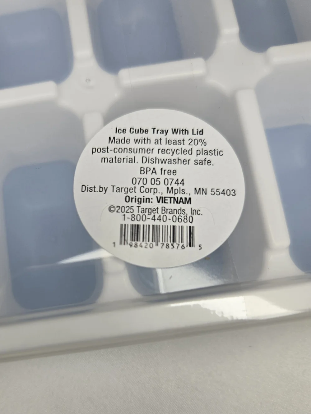 White Ice Cube Tray with Lid - Leak-Resistant Freezer Organizer